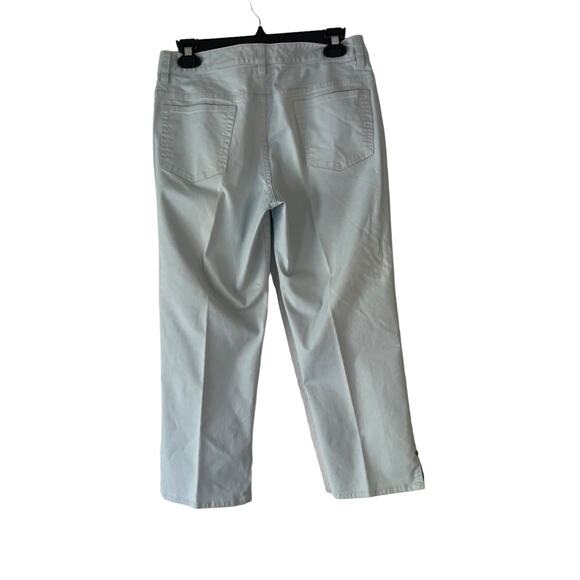Eddie Bauer Women's Size 6 Stretch Light Blue Chino Capri Pants - Picture 4 of 9